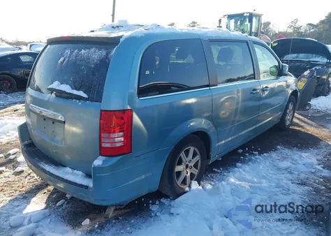 2008 Chrysler Town & Country Touring from USA, damaged, VIN 2A8HR54P78R655974